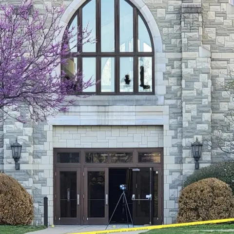 Nashville police The shooter fired at police from the second floor when they arrived