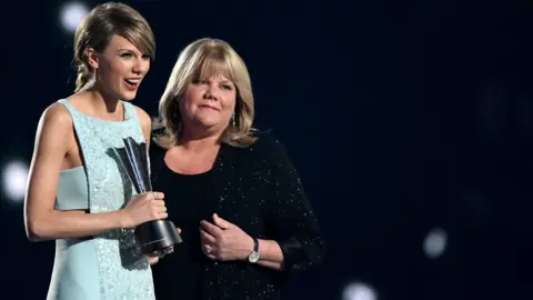 Getty Images Taylor Swift and her mother, Andrea