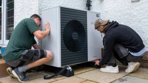 Getty Images Installing a heat pump in Folkestone