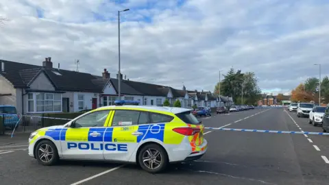 Newmains Road, Renfrew