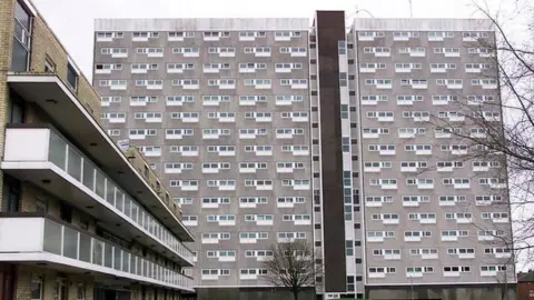 Shirley Towers: Plaque honours firefighters killed in tower block fire