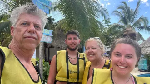 Family photo Danny with his family