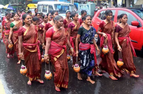 The Millions Of Hindu Devotees Walking Across India