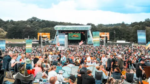 Splendour An image of Splendour Festival at Wollaton Hall in Nottinghamshire