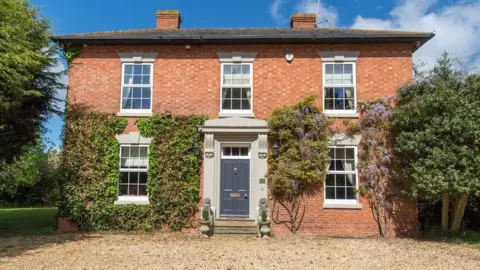 Rightmove House in Worcester