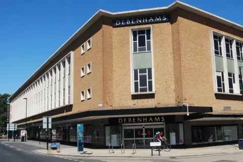 Barry Shimmon/Geograph Debenhams in Southampton