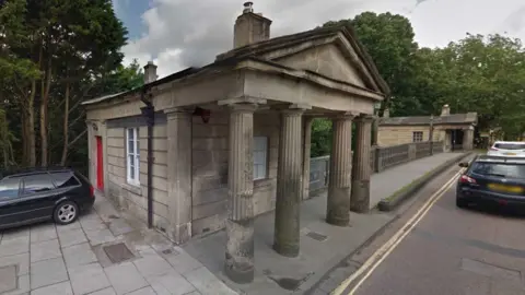 Google Tollhouse on Cleveland Bridge, Bath