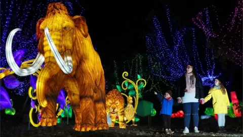 PA Giant lanterns