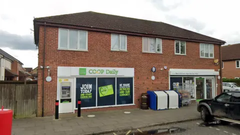 Google The Co-op in Lawling Avenue, Heybridge