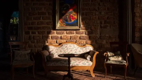 Anne Mimault The inside of Hamerkop Manor