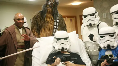 Rowans Hospice Star Wars fan in hospice