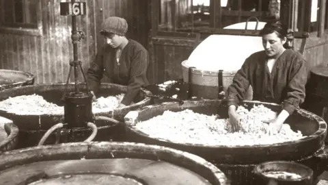 Getty Images Gretna factory