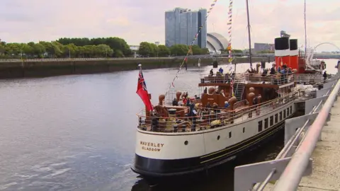 Waverley on the Clyde