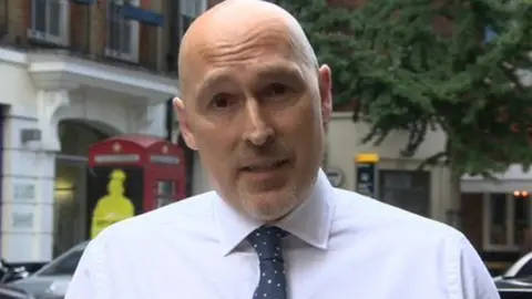 Dr Alan McOwan Dr Alan McOwan