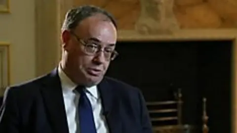 Image 19: bank of england governor