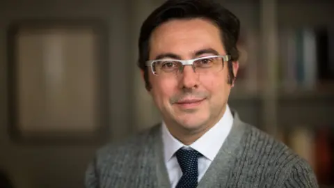 Fisher Studios Prof Andrew Hopkins