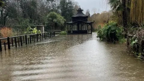Samares Manor The Botanic Gardens at Samares Manor