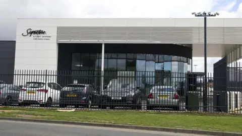 SOUTH BEDS NEWS AGENCY Signature Flight Support at Luton Airport.