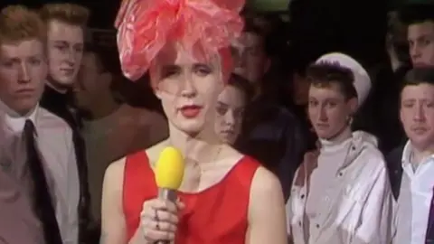 Paula Yates introduced The Proclaimers on Channel Four's The Tube