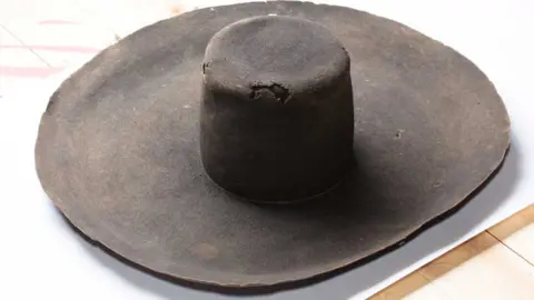 Cromwell Museum Hat believed to have belonged to Oliver Cromwell