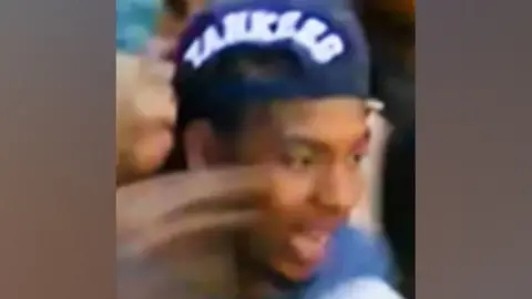 Met Police Man wanted by police