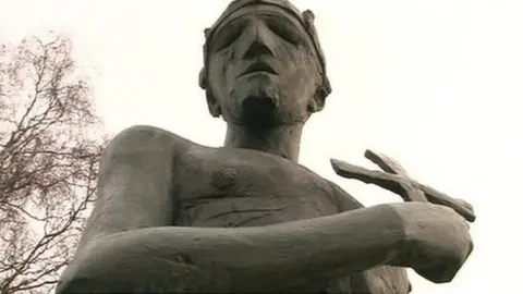 bbc Statue of St Edmund