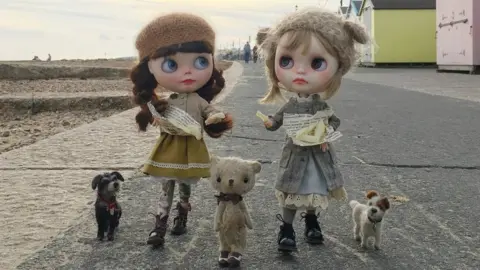 Eileen Lam The dolls at Felixstowe