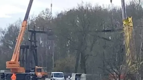 Glynn Pepper Cranes used to dismantle Brinsley headstocks