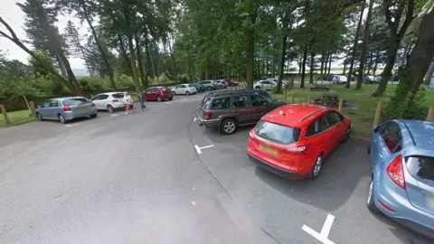 Google Langsett car park