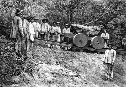 Getty Images Engraving showing attempts to move the meteorite