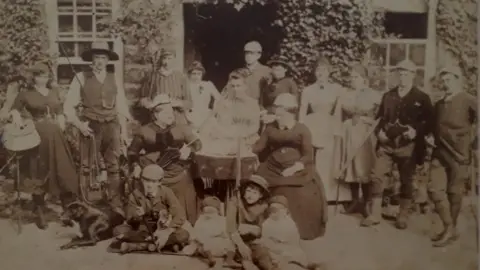 Will Garton-Jones The Kirkby family at the house in 1886