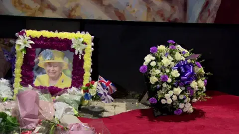 BBC Picture of the Queen and Wreath