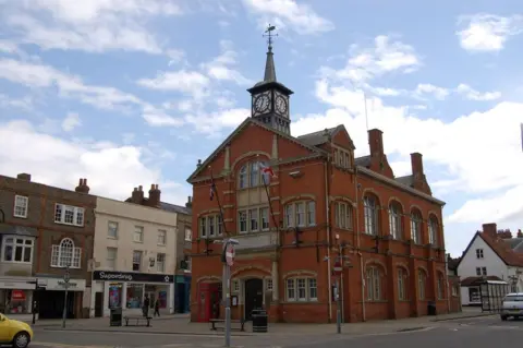 Roger Davies/Geograph Thame Town Hall