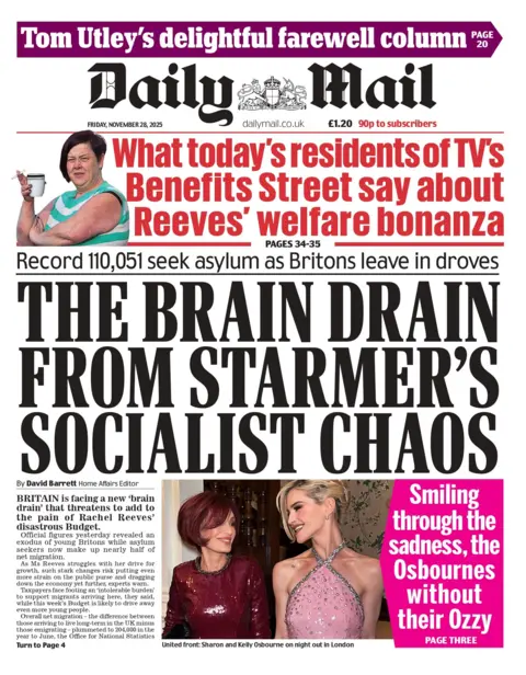 "Wrapped brains from the riot socialist starmer: Want 110,051 to seek asylum as left"read the headline on the front page of the daily newspaper.
