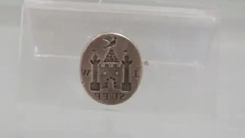 MOyse's Hall Museum A 17th Century seal found by Bill Wyman