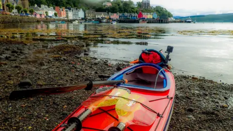 Nick Ray/@lifeafloat  Tobermory