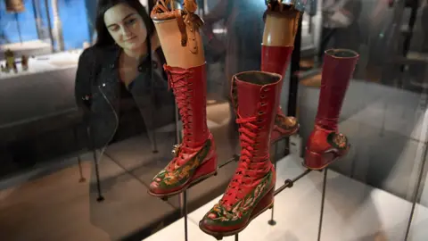 EPA Frida Kahlo's prosthetic leg