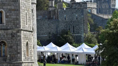 Reuters Television crews report from the scene at Windsor Castle before the upcoming wedding