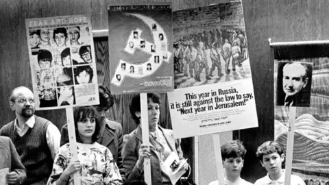 Getty Images US campaigners calling for Jews to be allowed to leave the Soviet Union
