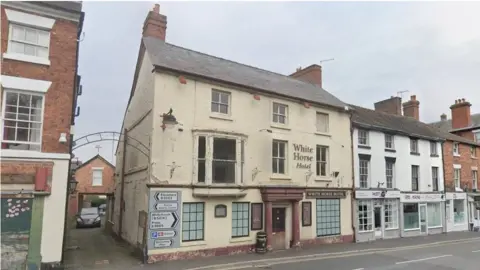 Google The White Horse, Wem