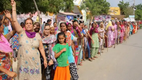 Manoj Dhaka Women supporters ahead of the verdict