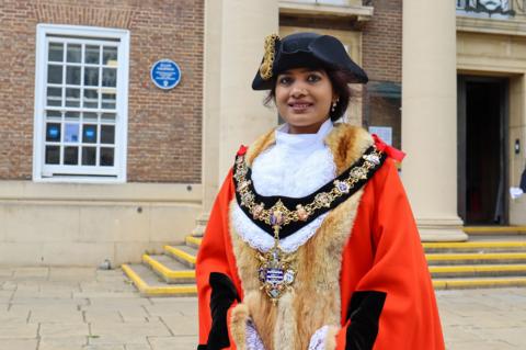 Henna Chowdhury wearing the robes as mayor in 2022