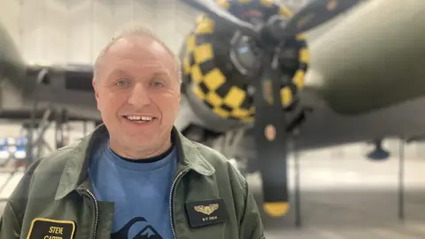 Mousumi Bakshi/BBC Deputy Chief Engineer Steve Carter