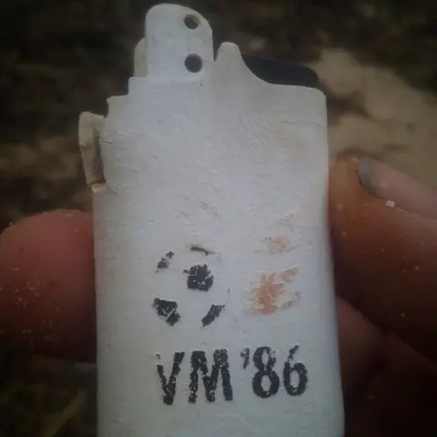 PlasticAtBay Mexico '86 World Cup lighter