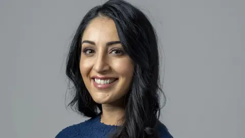 Nadia Alaee Nadia Alaee