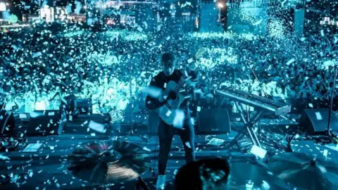 @Kodaline/Instagram Kodaline play the Wanderland festival in the Philippines