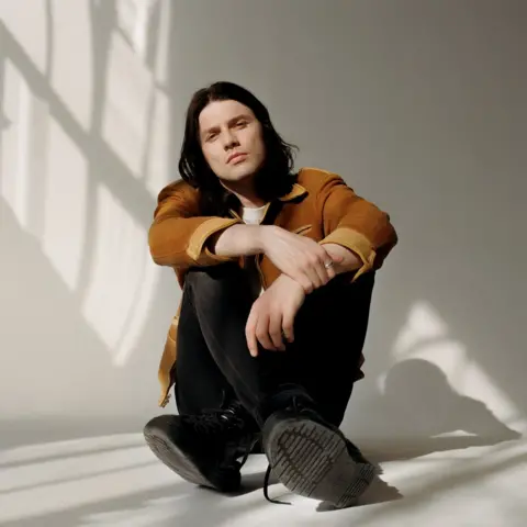 Oliver Halfin James Bay