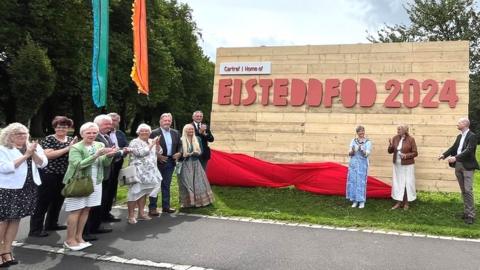 National Eisteddfod To Be Hosted By Pontypridd In 2024 - BBC News