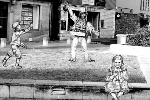 Scottish Borders Council Ally Bally Bee statue