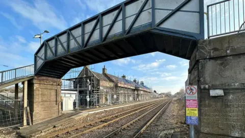 Anna Louise Claydon/BBC Rail bridge